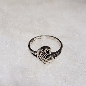 Silver & Black Wave Ring